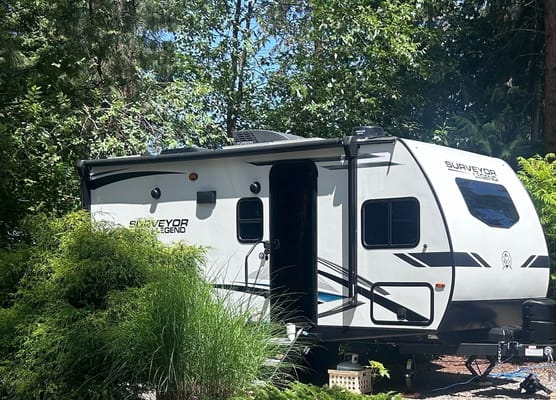 Family Bunkhouse Adventure Rig – Sleeps 6 with Outdoor Kitchen!