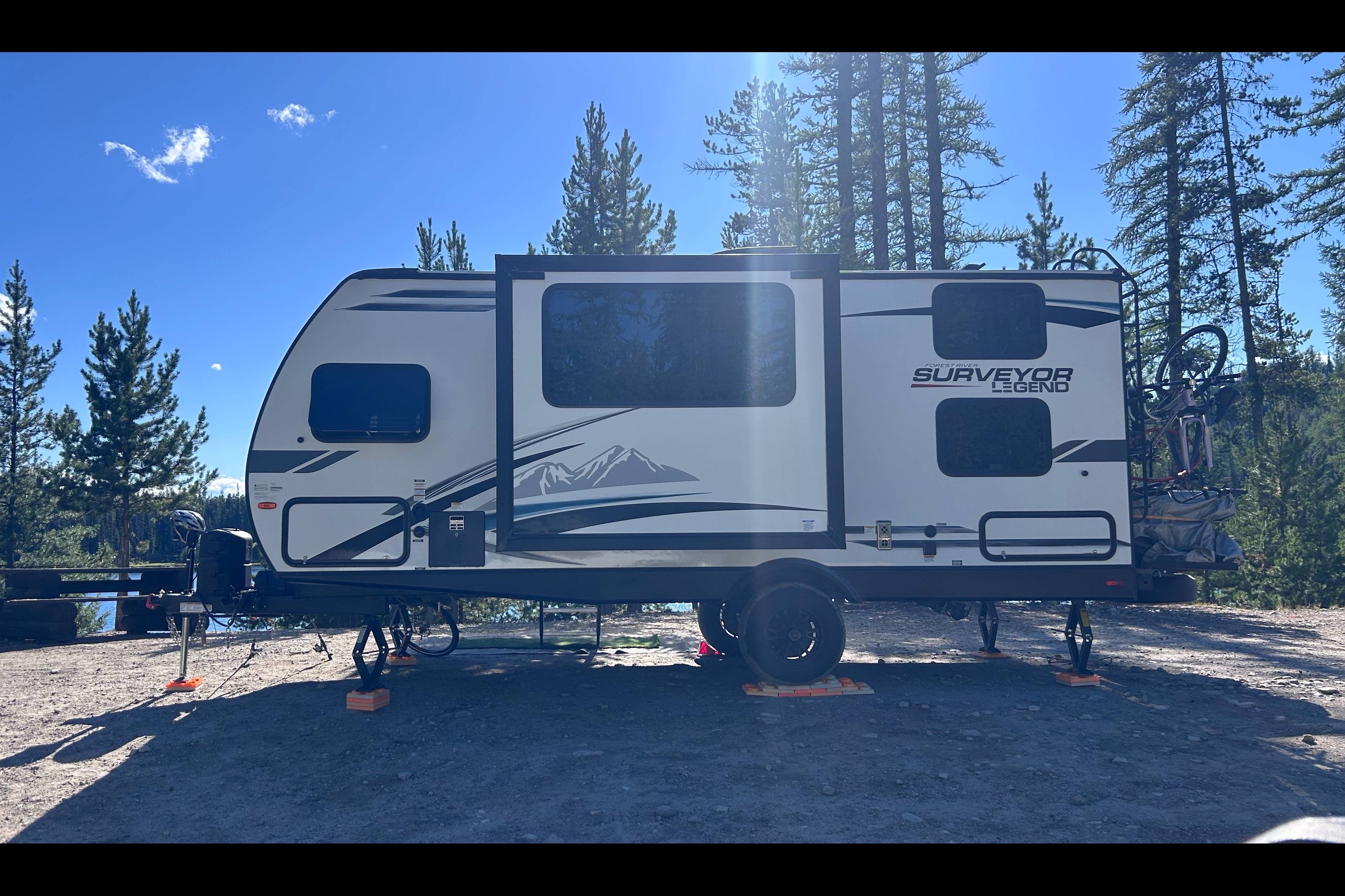 Family Bunkhouse Adventure Rig – Sleeps 6 with Outdoor Kitchen!
