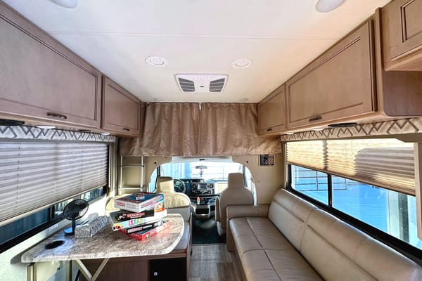 "Country Boy" Thor Motor Coach Four Winds Class C