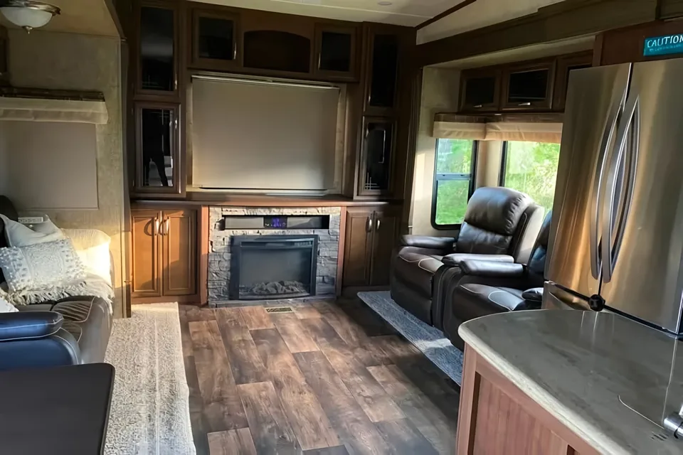 Ava's Forest River Inc. Sierra 371REB Fifth Wheel
