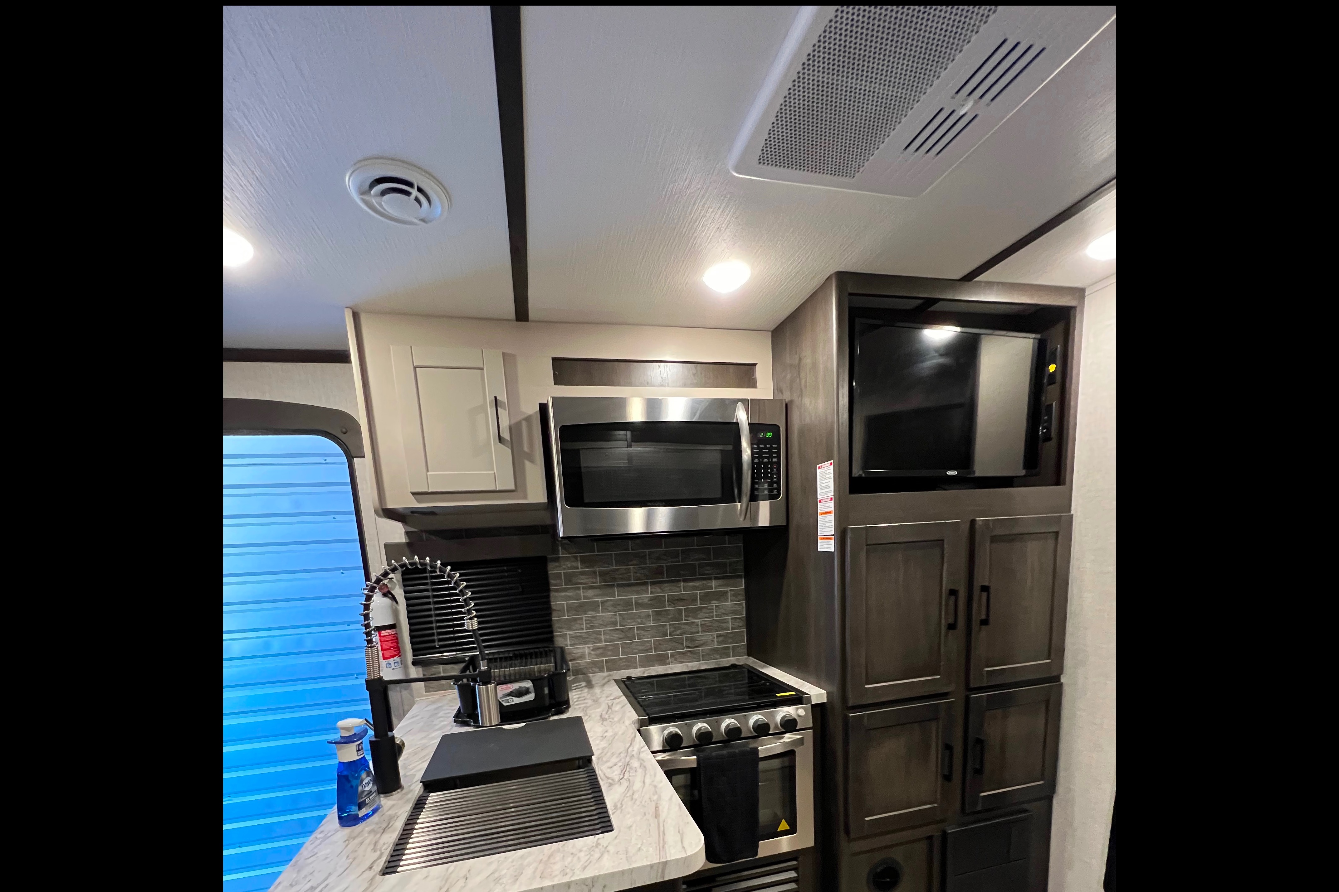 Jason's Crossroads CR22BBH 