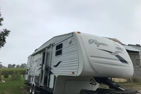 John's Pilgrim International 27.5 ft Fifth Wheel