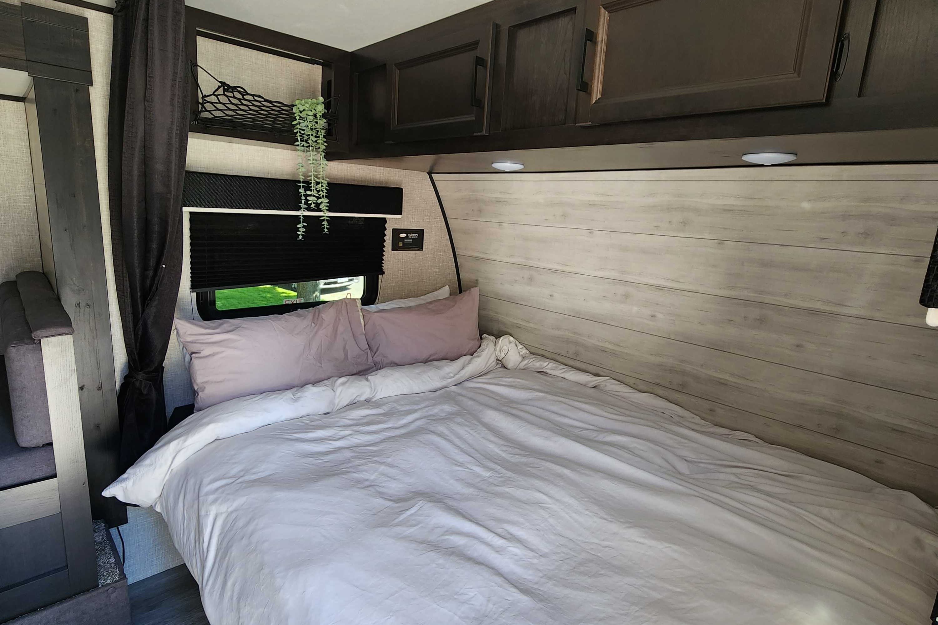 Aliona's Jayco 184BS BAJA Travel Trailer