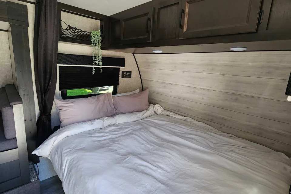 Aliona's Jayco 184BS BAJA Travel Trailer
