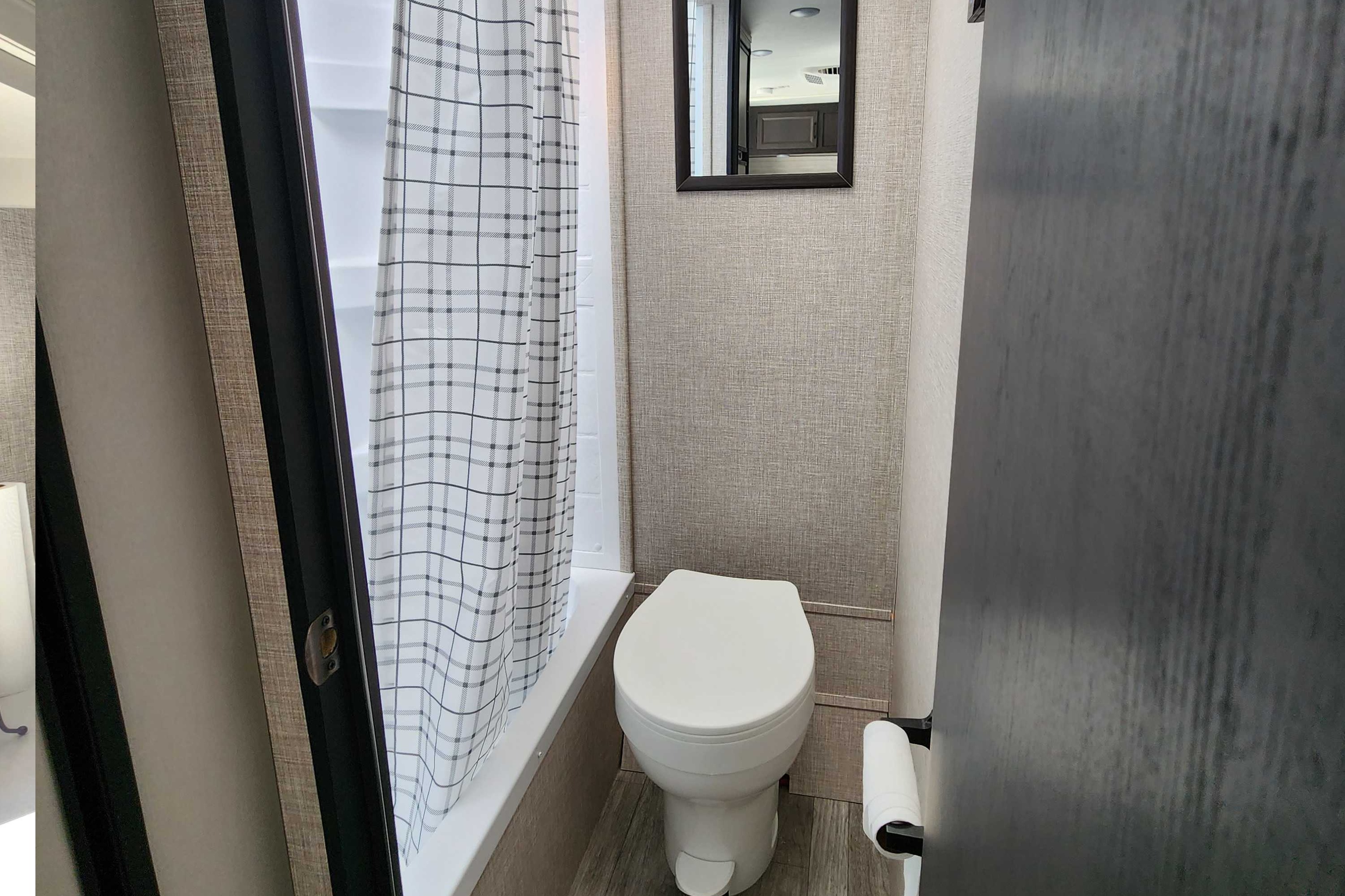 Aliona's Jayco 184BS BAJA Travel Trailer