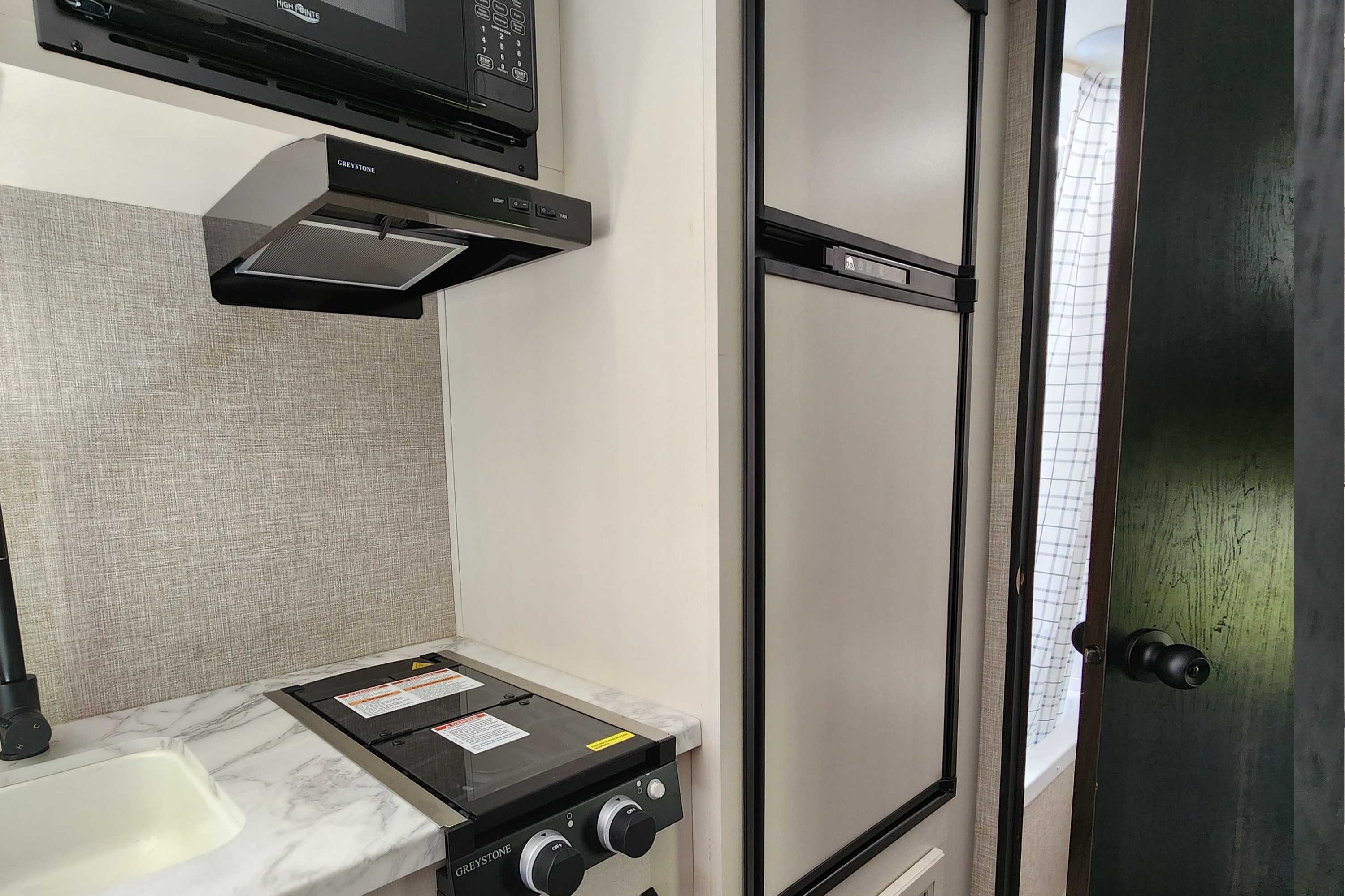 Aliona's Jayco 184BS BAJA Travel Trailer