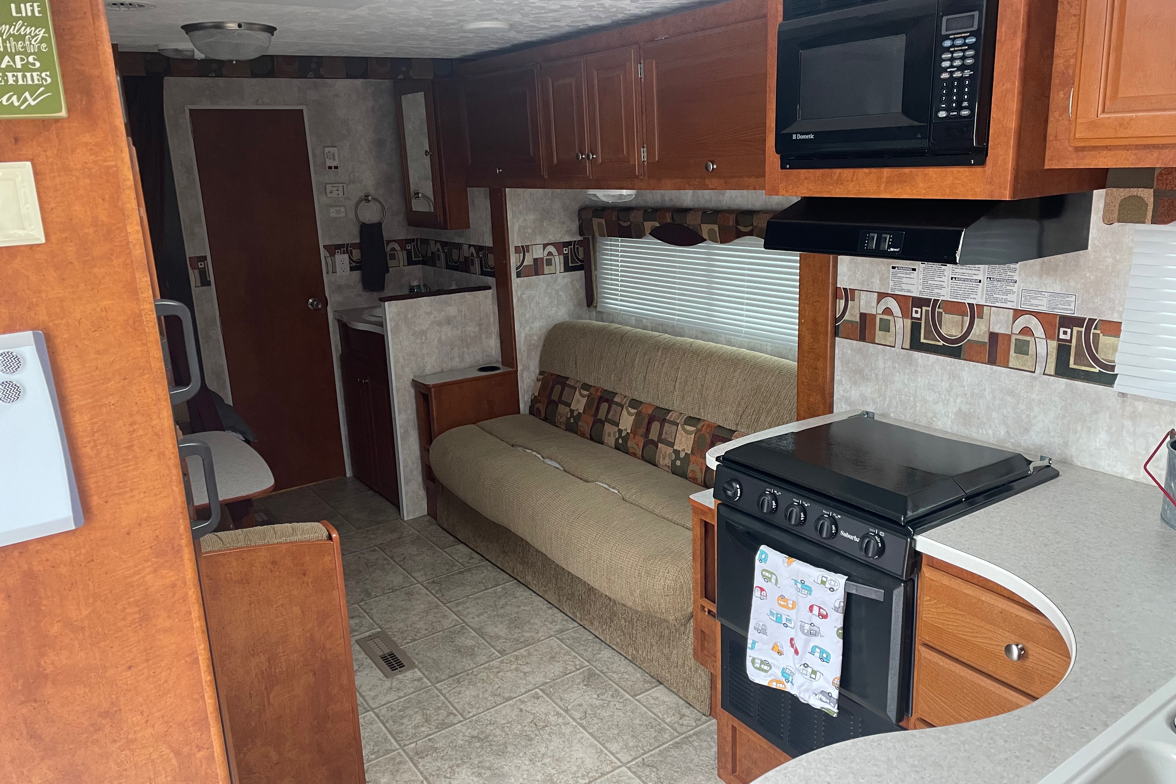 Kevin's Pacific Coachworks Tango 299BHS Travel Trailer