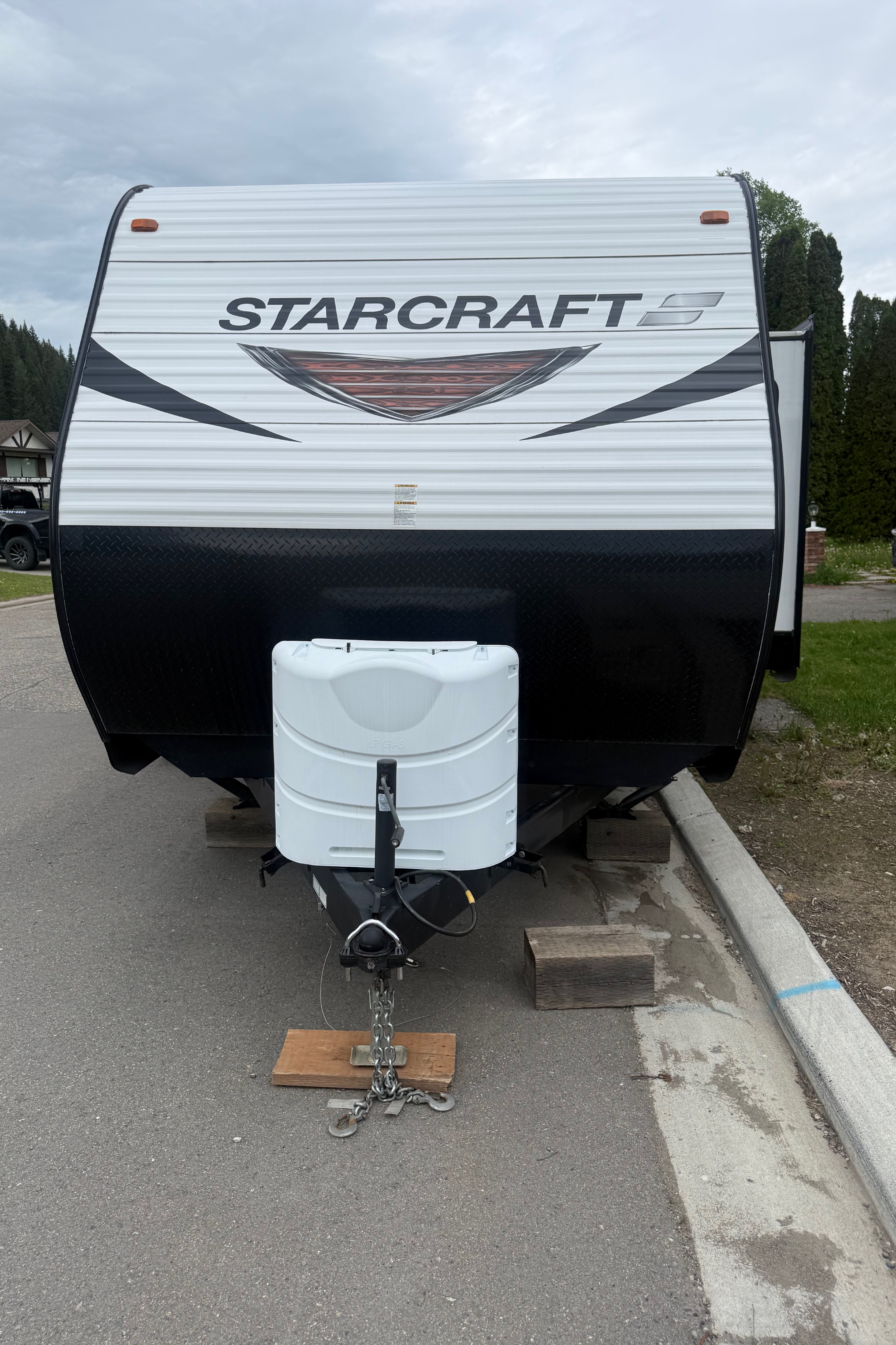 Ryan's Starcraft Autumn ridge 24BHU Travel Trailer