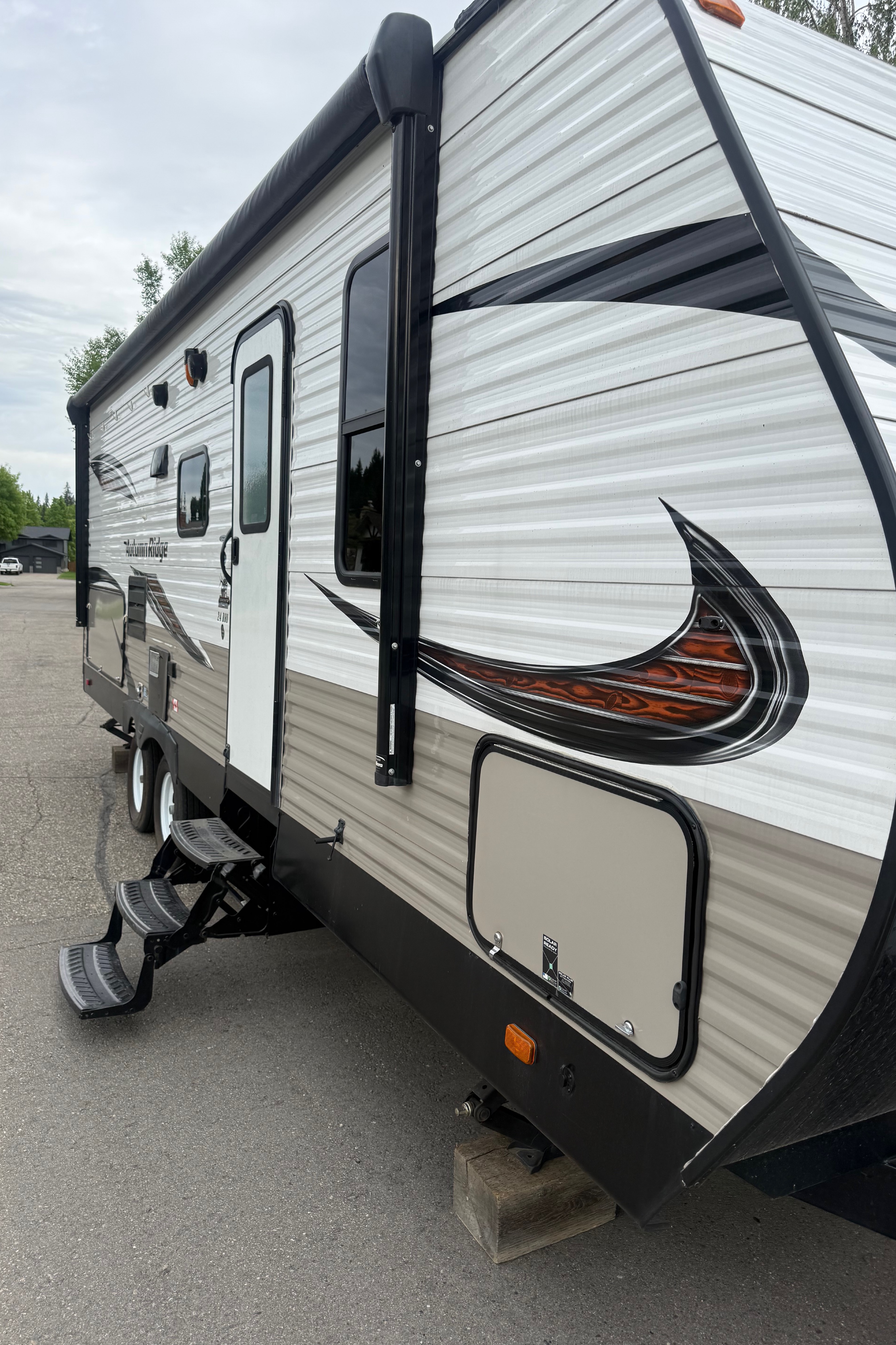 Ryan's Starcraft Autumn ridge 24BHU Travel Trailer