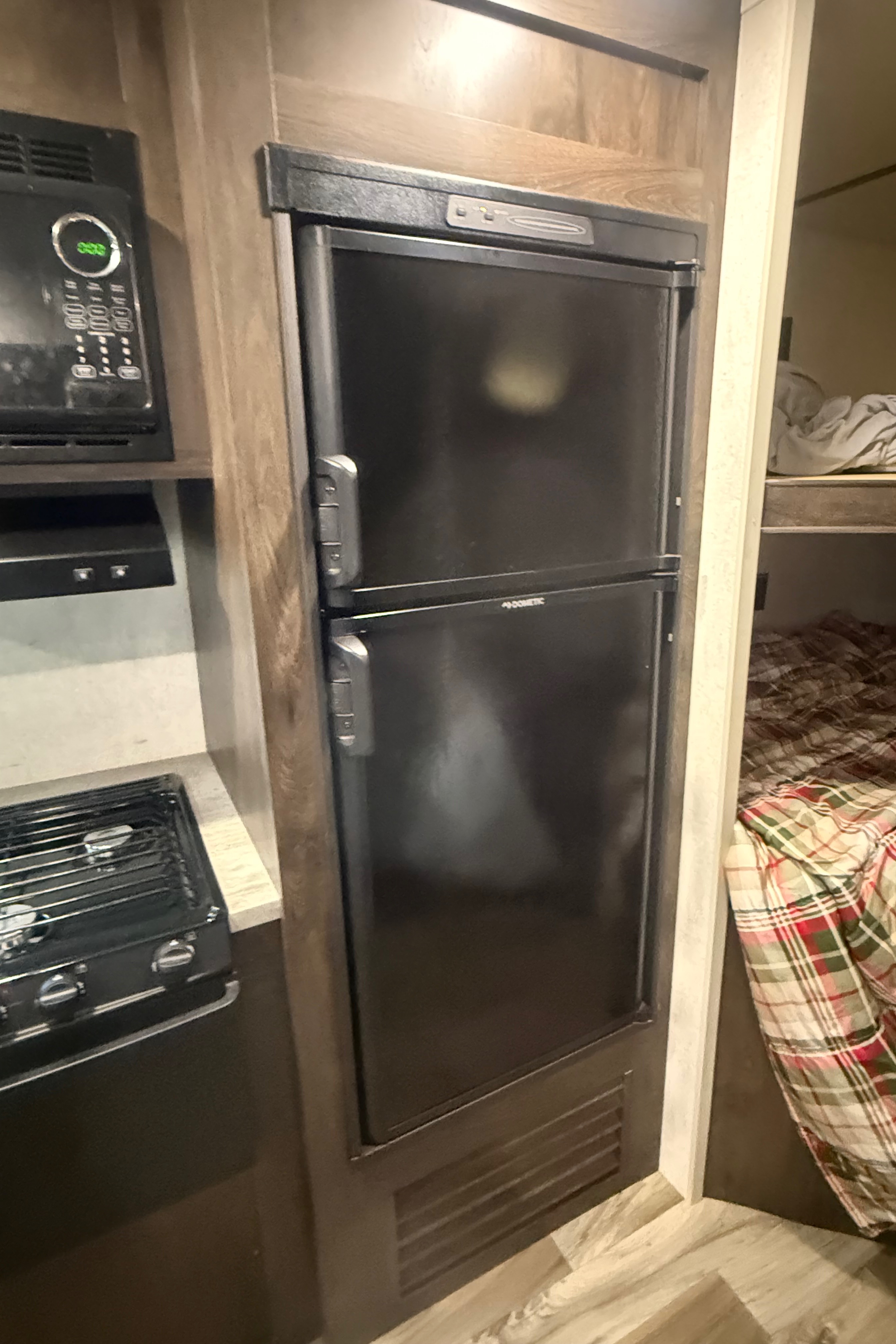 Ryan's Starcraft Autumn ridge 24BHU Travel Trailer