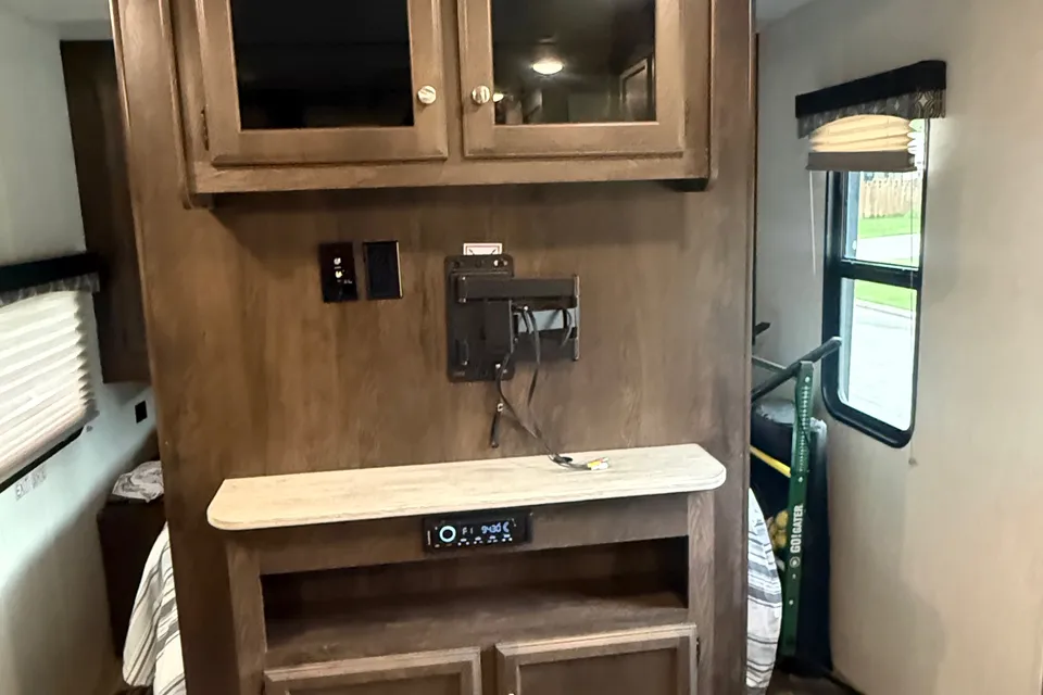 Ryan's Starcraft Autumn ridge 24BHU Travel Trailer