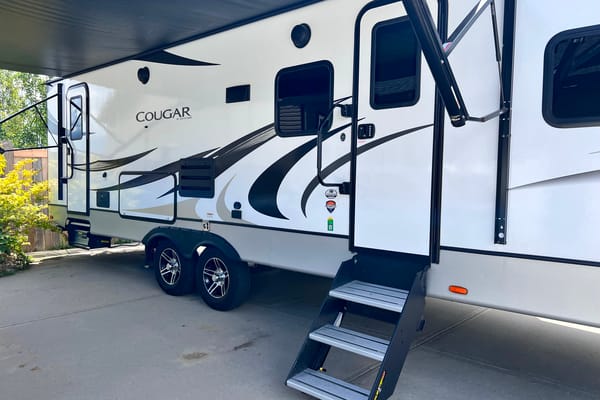 KJ’s Keystone Cougar Travel Trailer