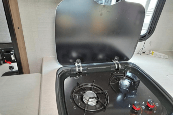 Perfect for families! 2024 Forest River Vibe 18' Trailer