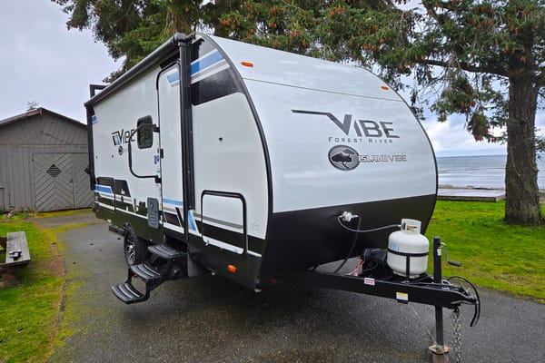Perfect for families! 2024 Forest River Vibe 18' Trailer