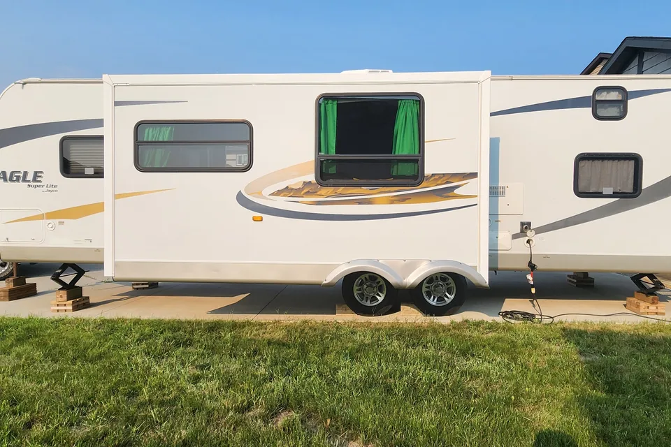 Stephanie's Jayco Eagle Travel Trailer