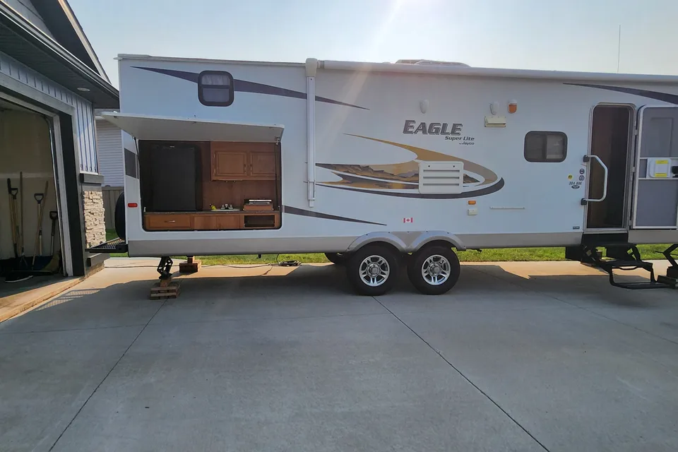 Stephanie's Jayco Eagle Travel Trailer