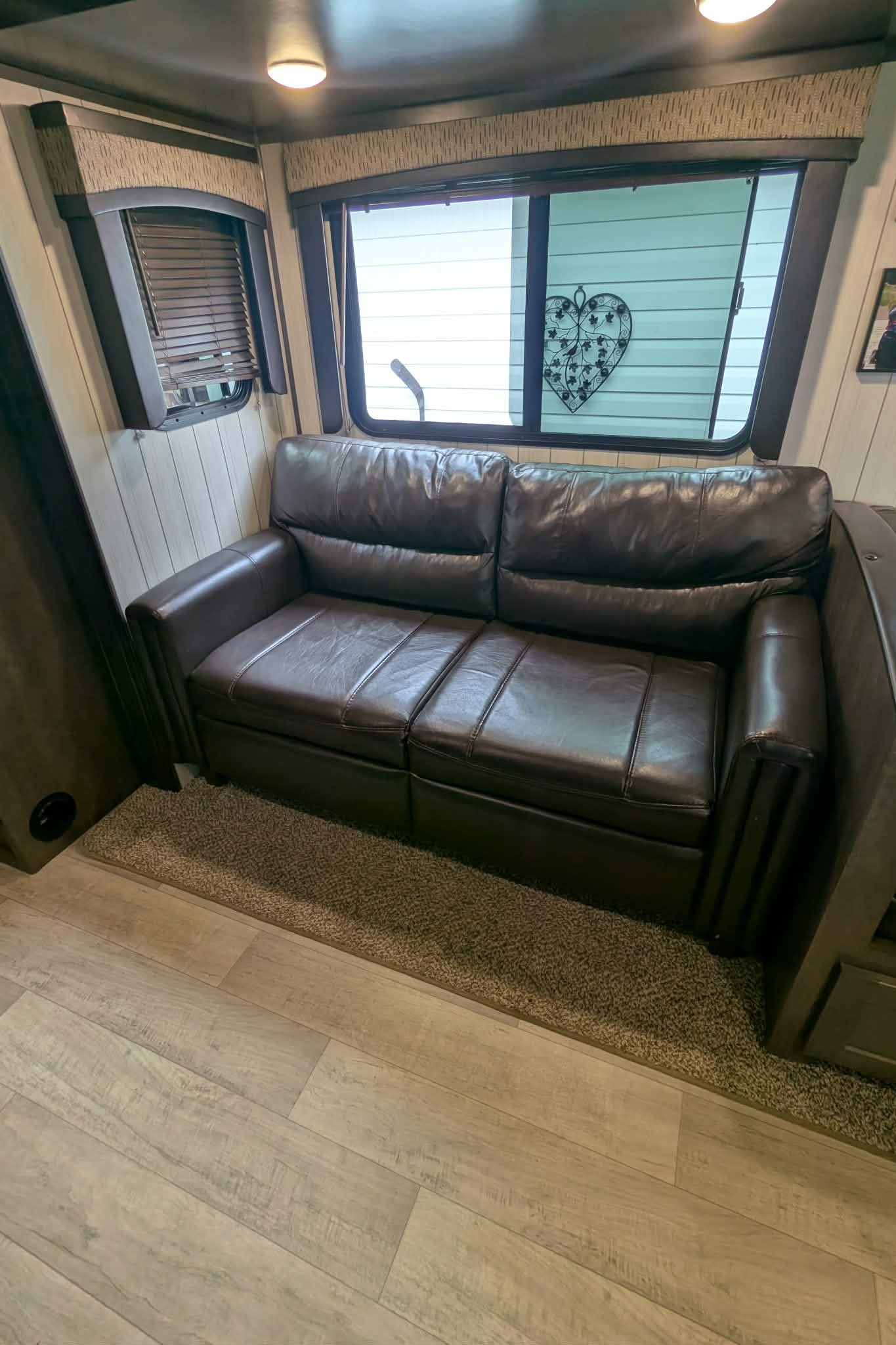 Melissa's Crossroads Sunset Super Lite 26bhs Travel Trailer