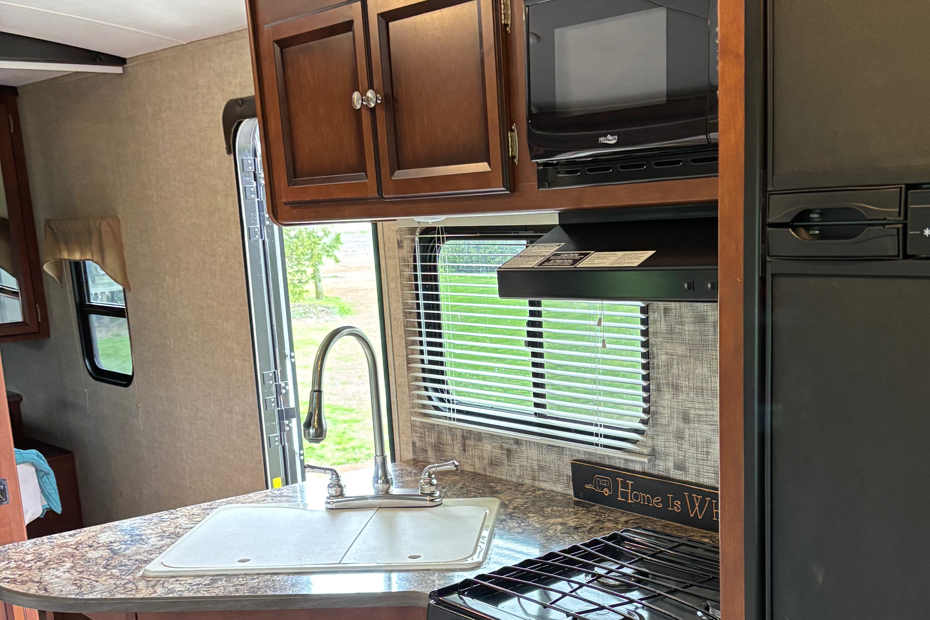 Mama Bear’s Heartland Mallard Travel Trailer