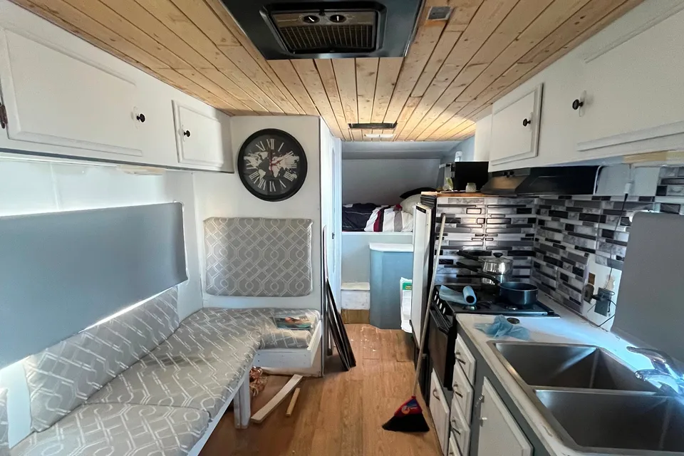 Horse Ranch Fleetwood Prowler Fifth Wheel