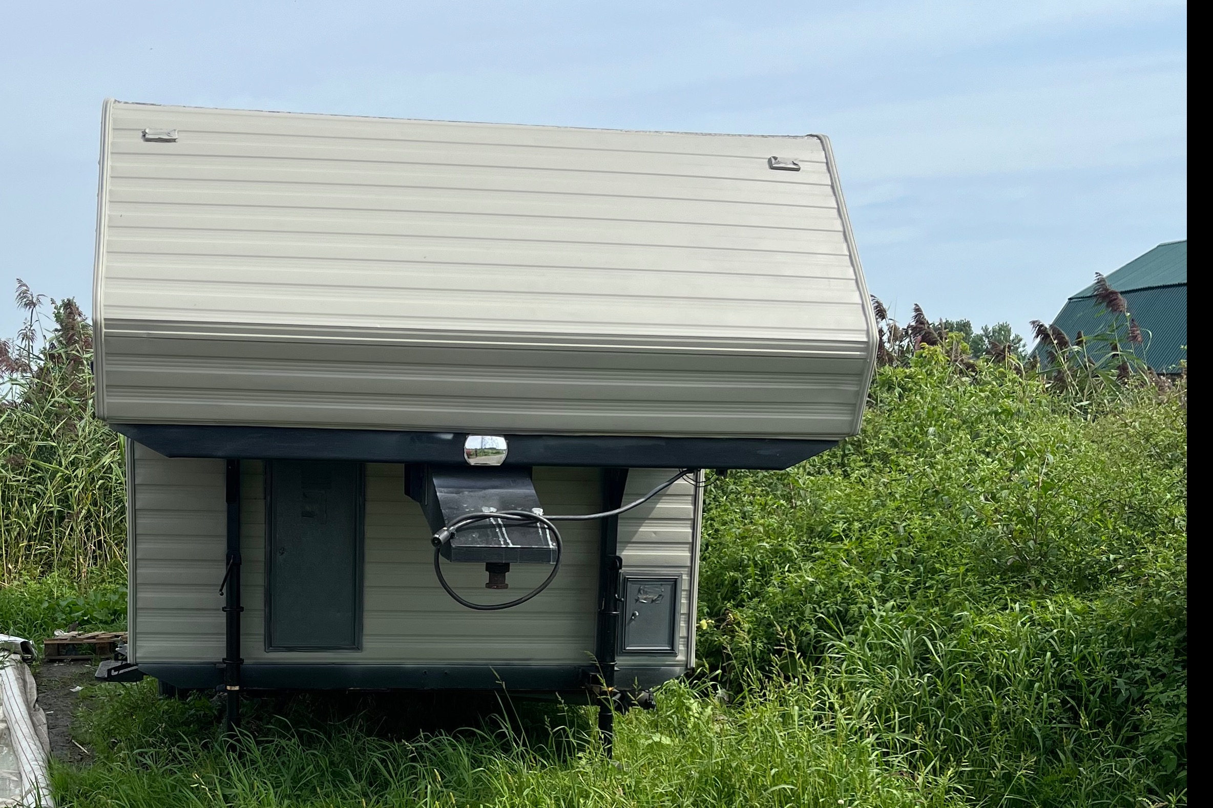 Horse Ranch Fleetwood Prowler Fifth Wheel