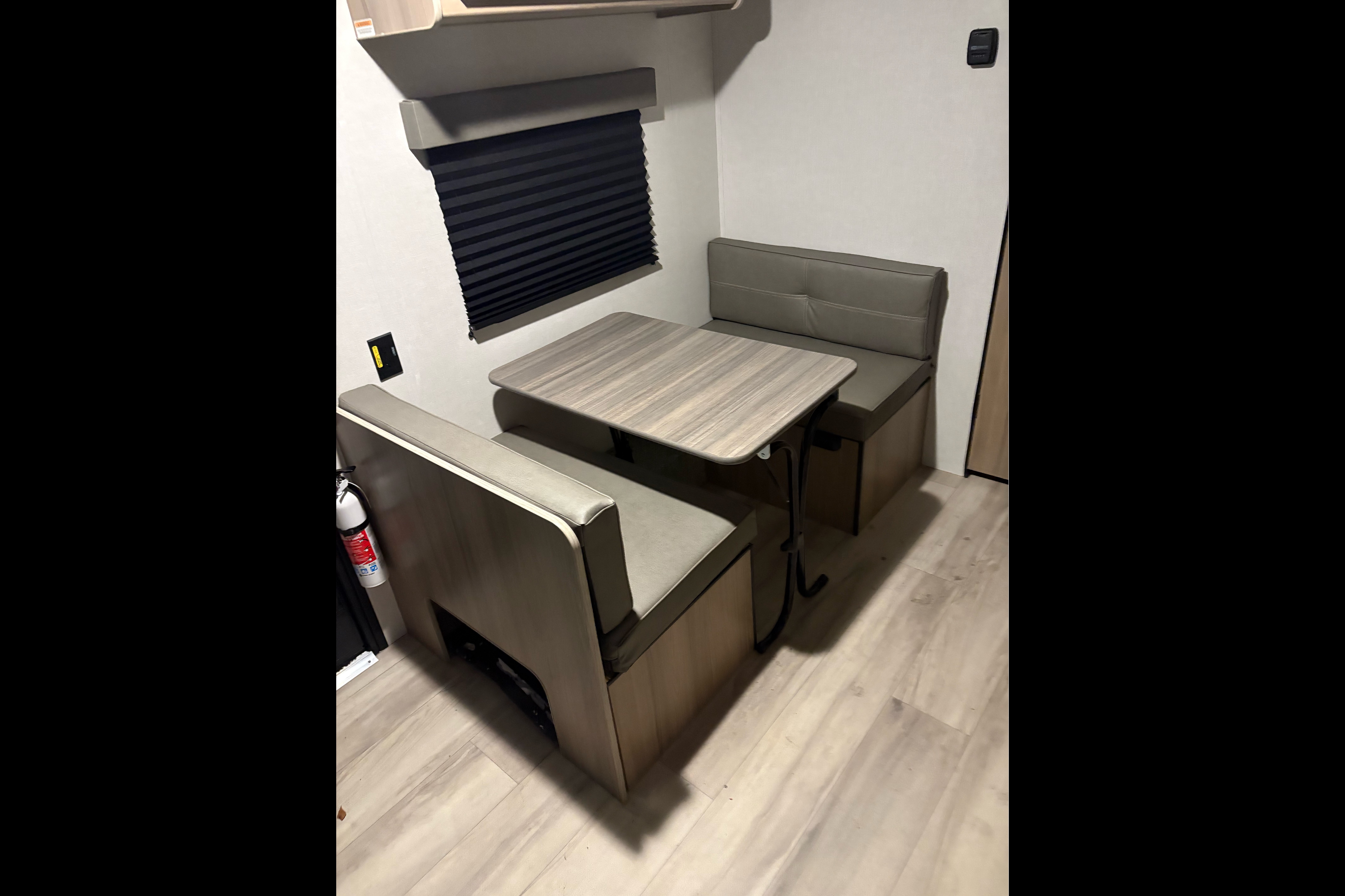 William's Coleman 17r Travel Trailer