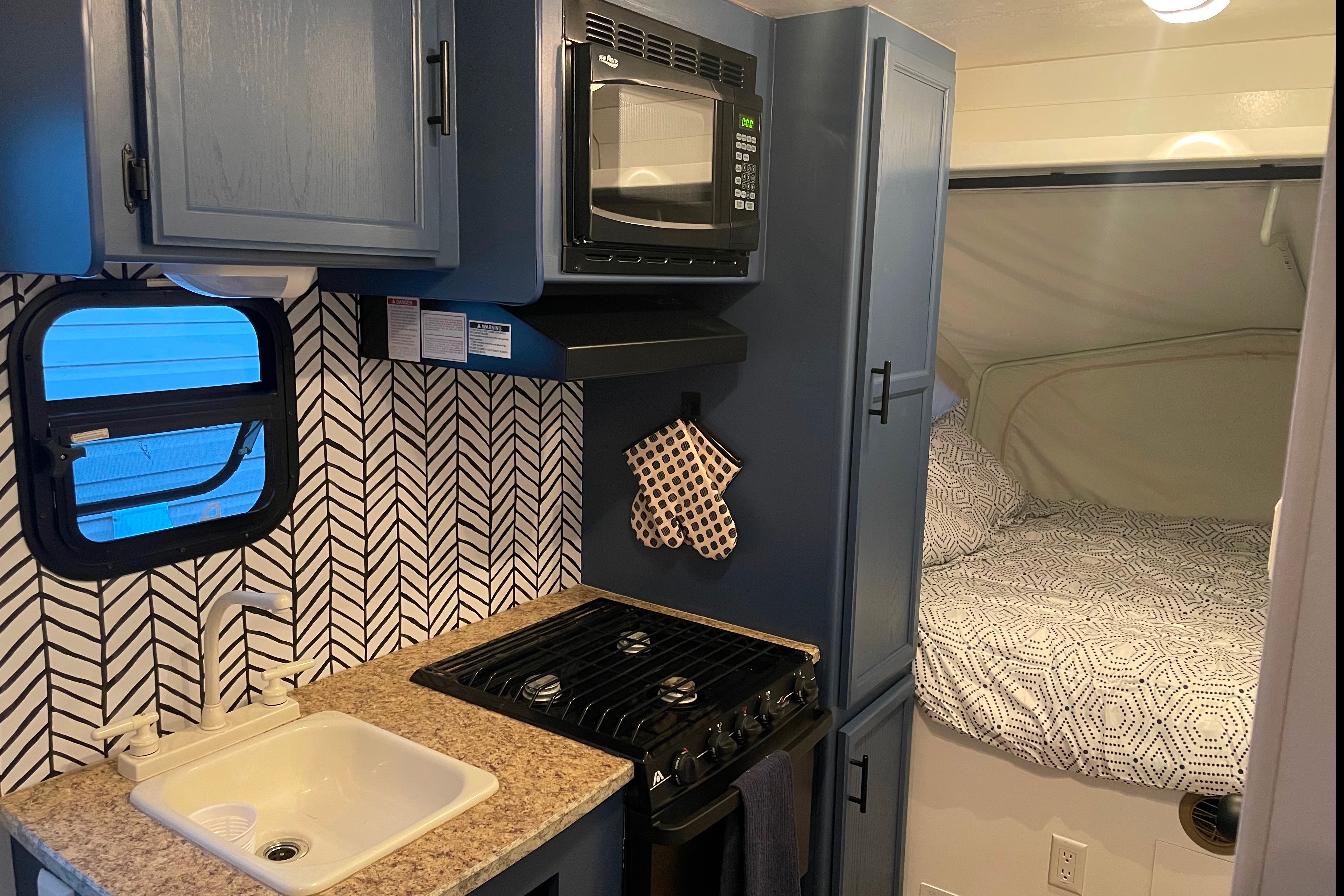 Leah's Jayco Hybrid 