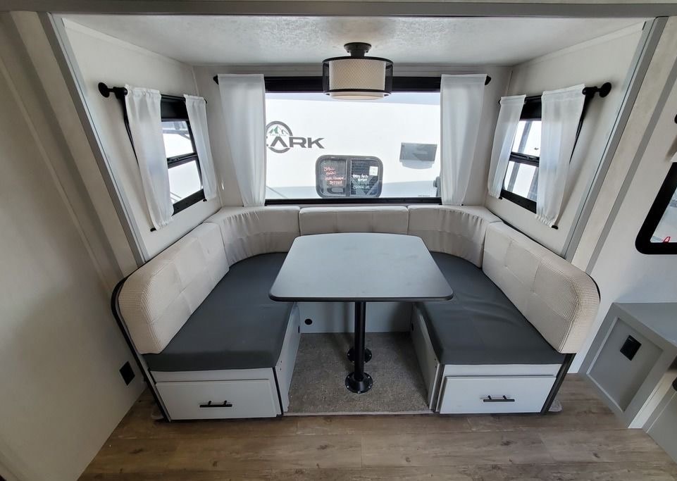 **Full size SUV & 1/2 ton towable** Rustic Royalty Vibe Family Trailer*ASK about August discounts *