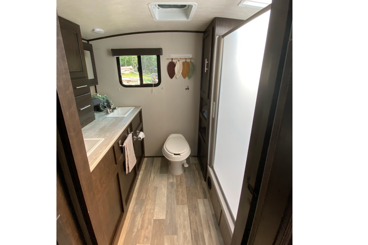 Couples Fun Finder Travel Trailer