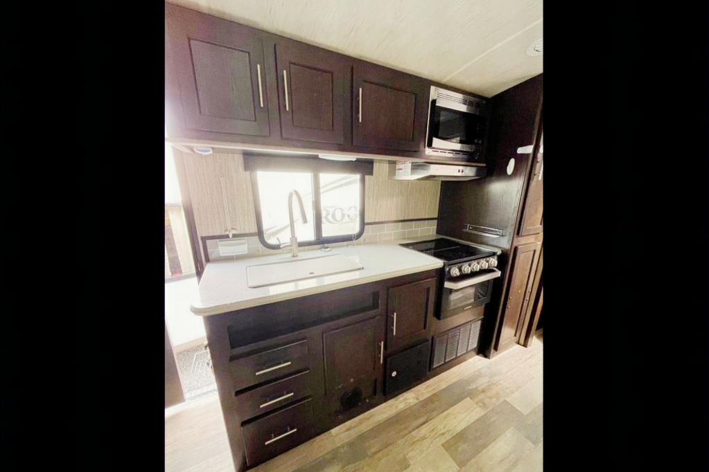 Couples Fun Finder Travel Trailer