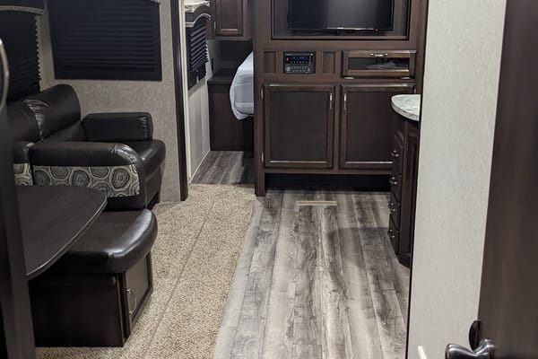 RV #2 : Sagmoe Family Rental