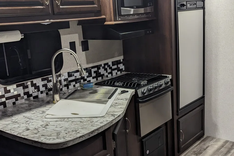 RV #2 : Sagmoe Family Rental