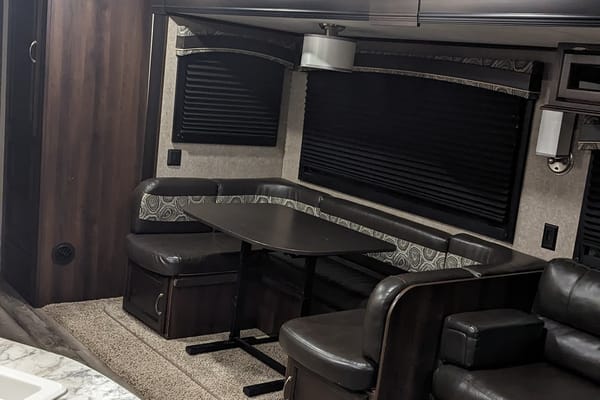 RV #2 : Sagmoe Family Rental