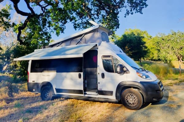 2023 Thor Tellaro Seats & Sleeps 4 with Pop-Top