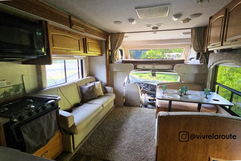 ROSA | Fleetwood Tioga SL 30U | Vivre la Route !