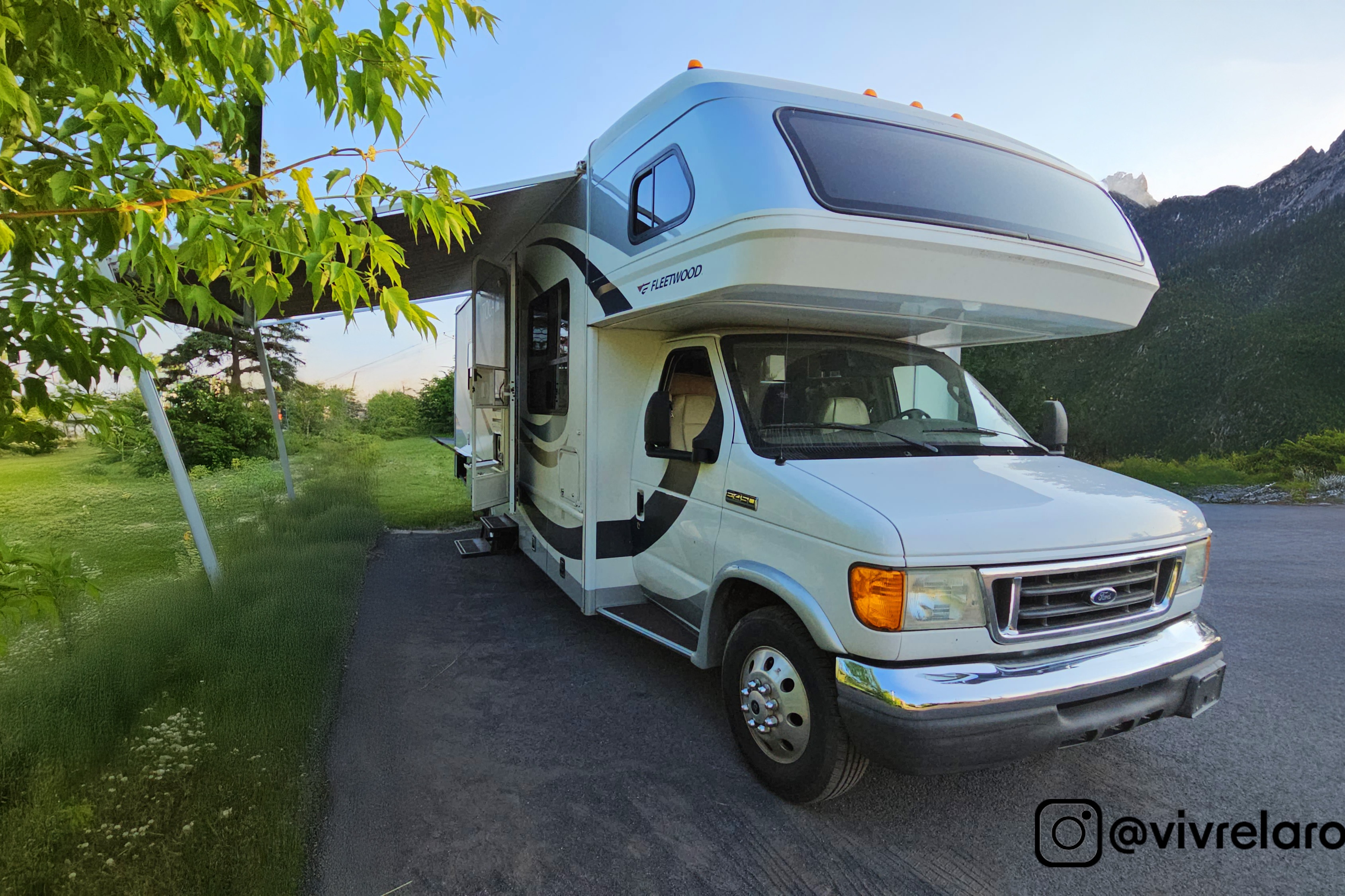 ROSA | Fleetwood Tioga SL 30U | Vivre la Route !