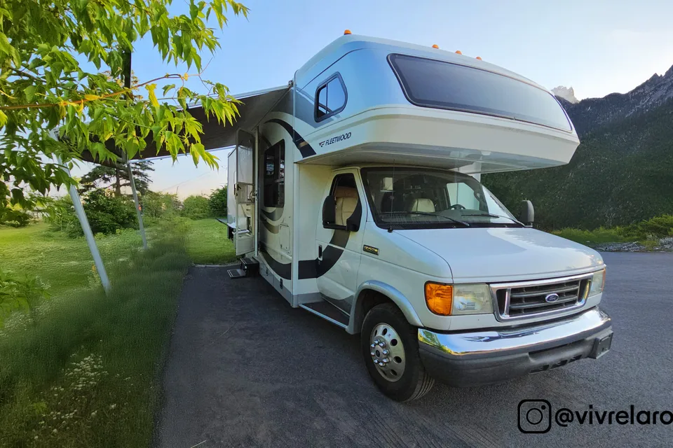 ROSA | Fleetwood Tioga SL 30U | Vivre la Route !