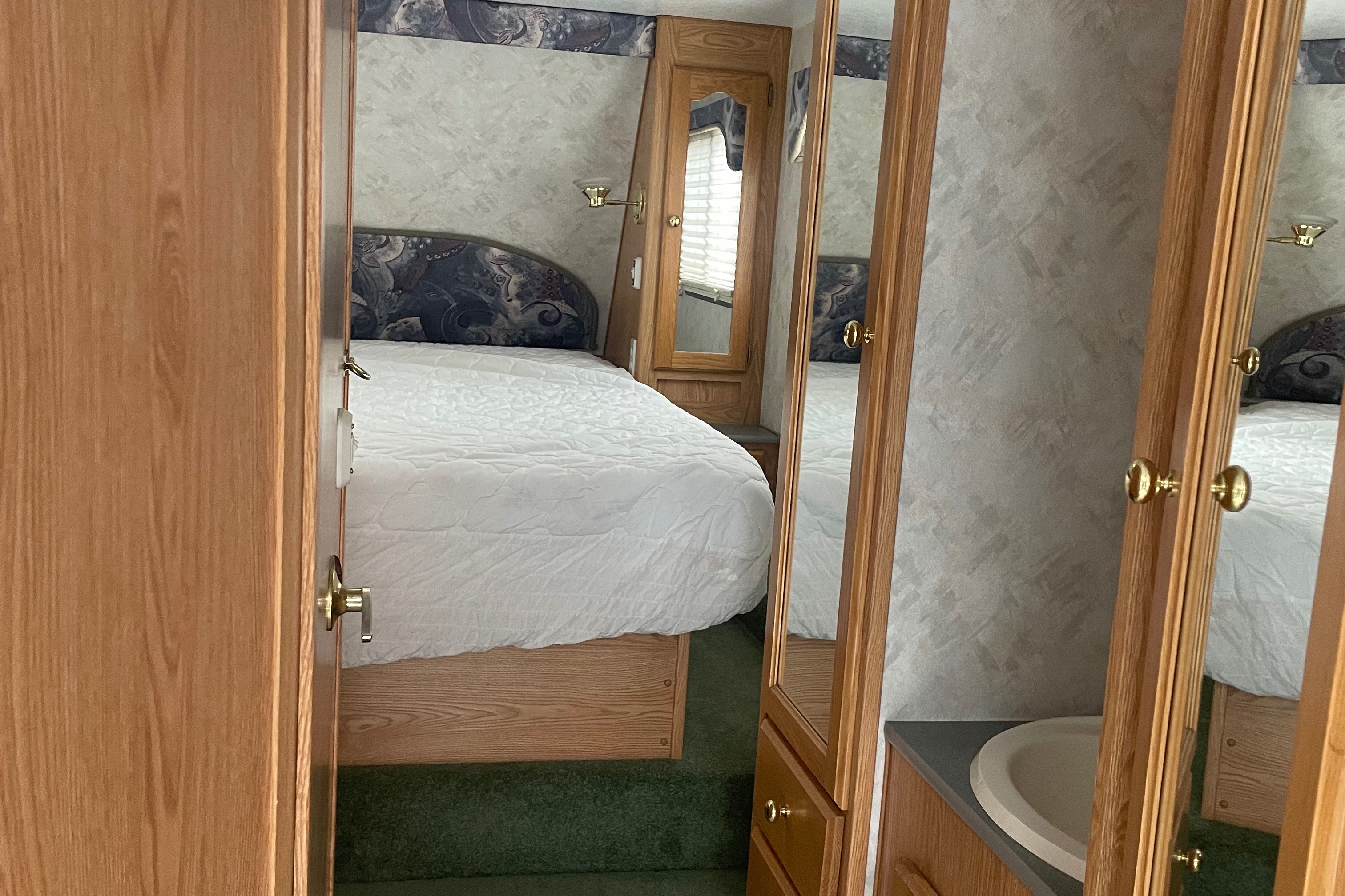 Justin's Corsair Excella Fifth Wheel