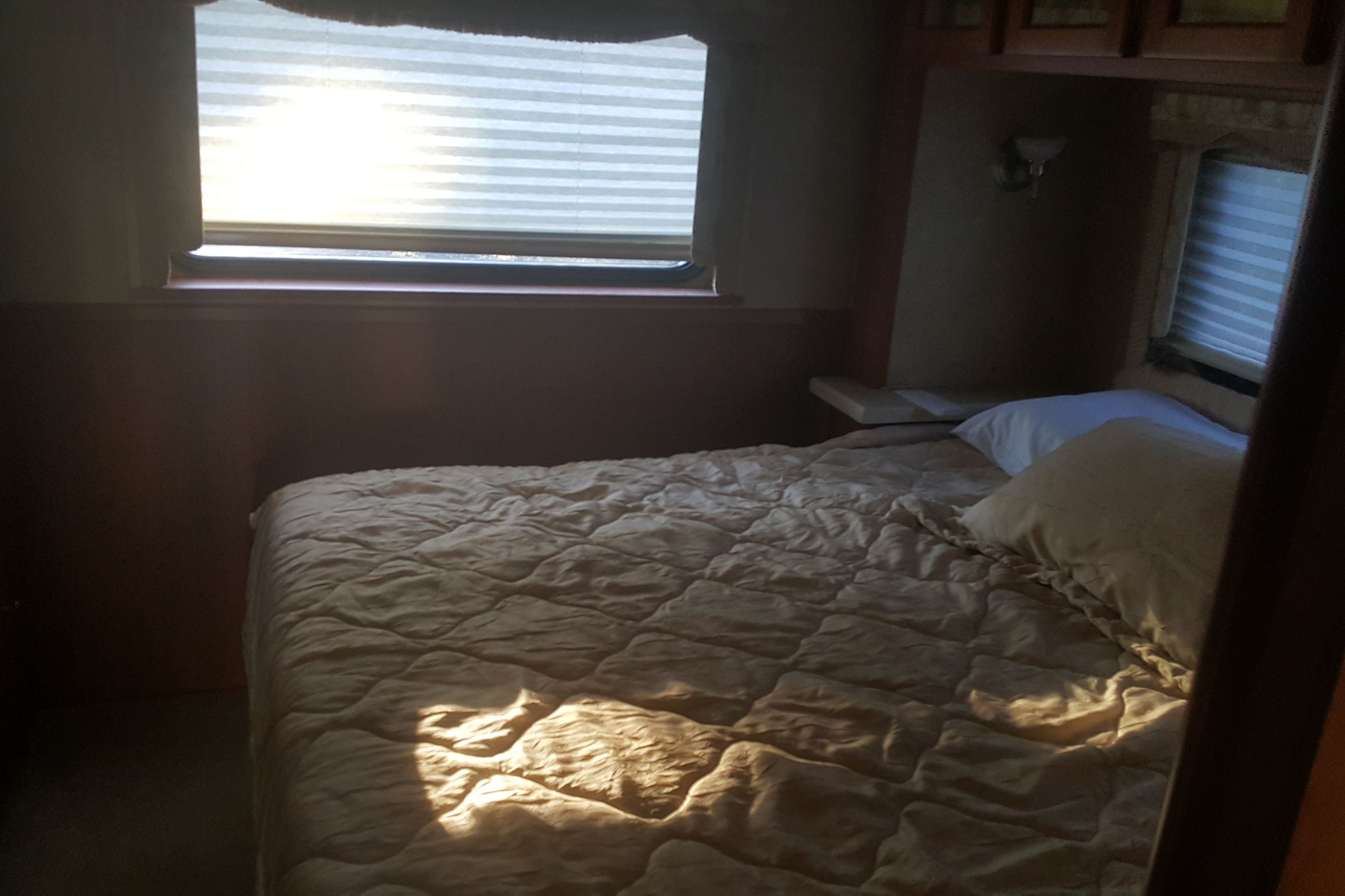 Beautiful Class A Motorhome for Couples!
