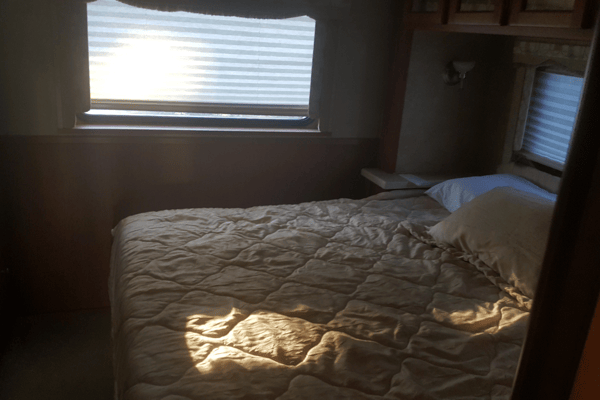 Beautiful Class A Motorhome for Couples!