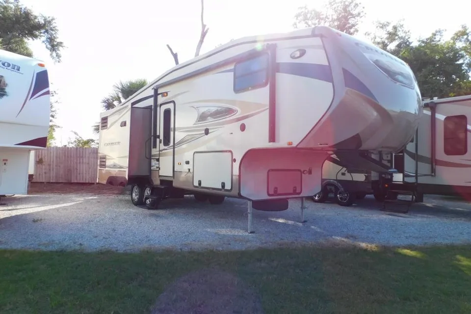 Jake and Melanie's Honeymoon Suite 2013 Crossroads - Cruiser 5th Wheel Trailer