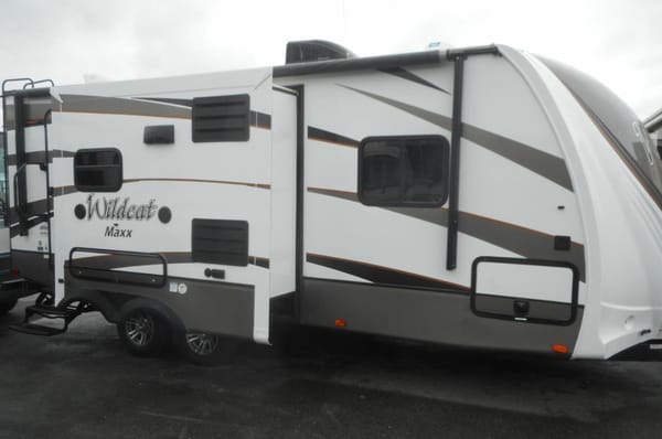 4 season travel trailer