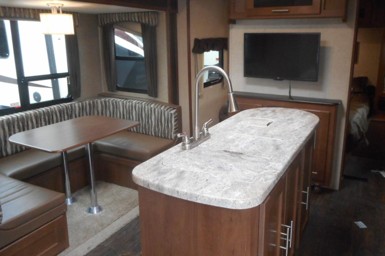 4 season travel trailer 