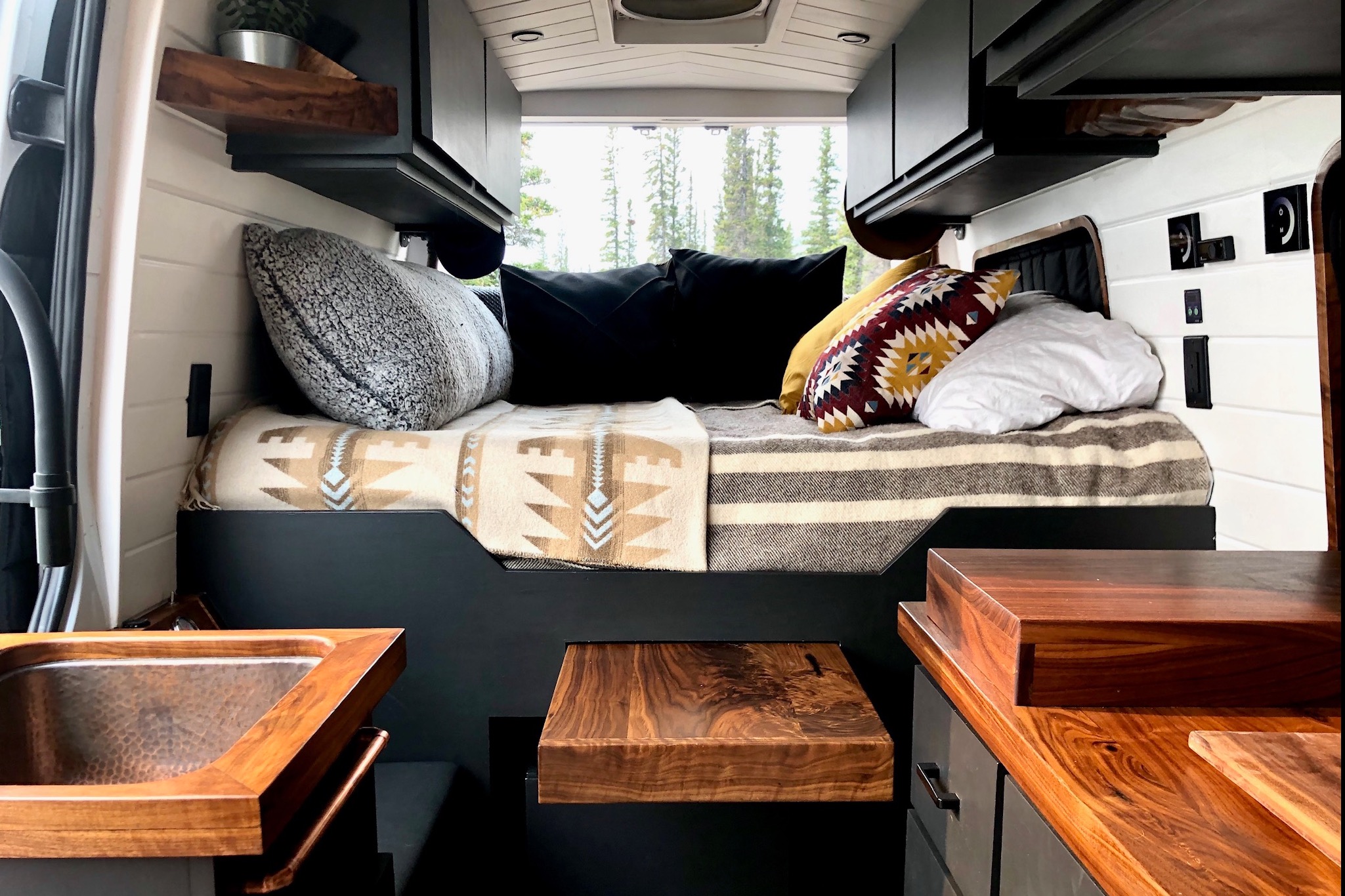 Freeda - Mercedes-Benz Sprinter 144wb Campervan