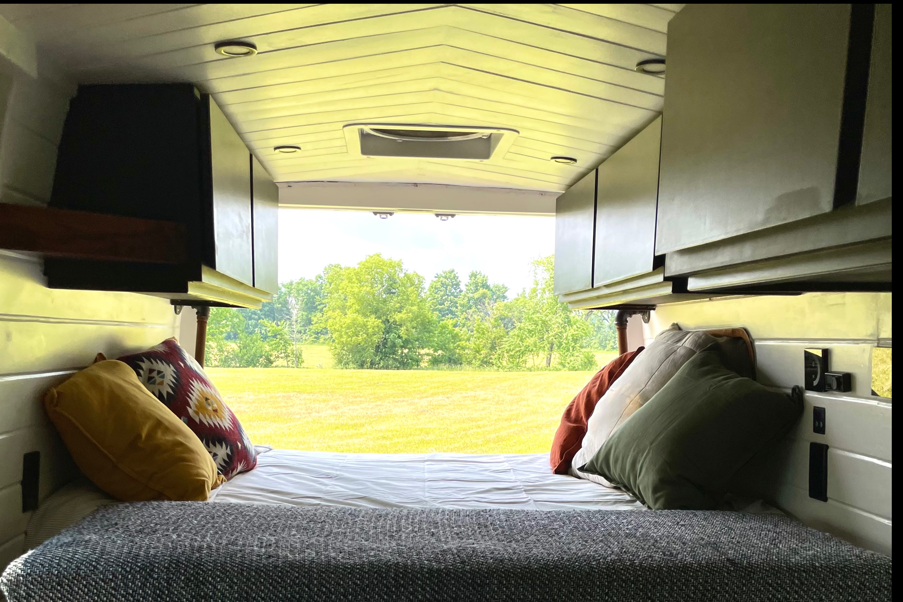 Freeda - Mercedes-Benz Sprinter 144wb Campervan