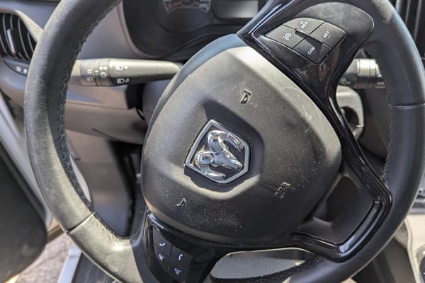Shoebill Welder (Dodge Promaster City 2015)