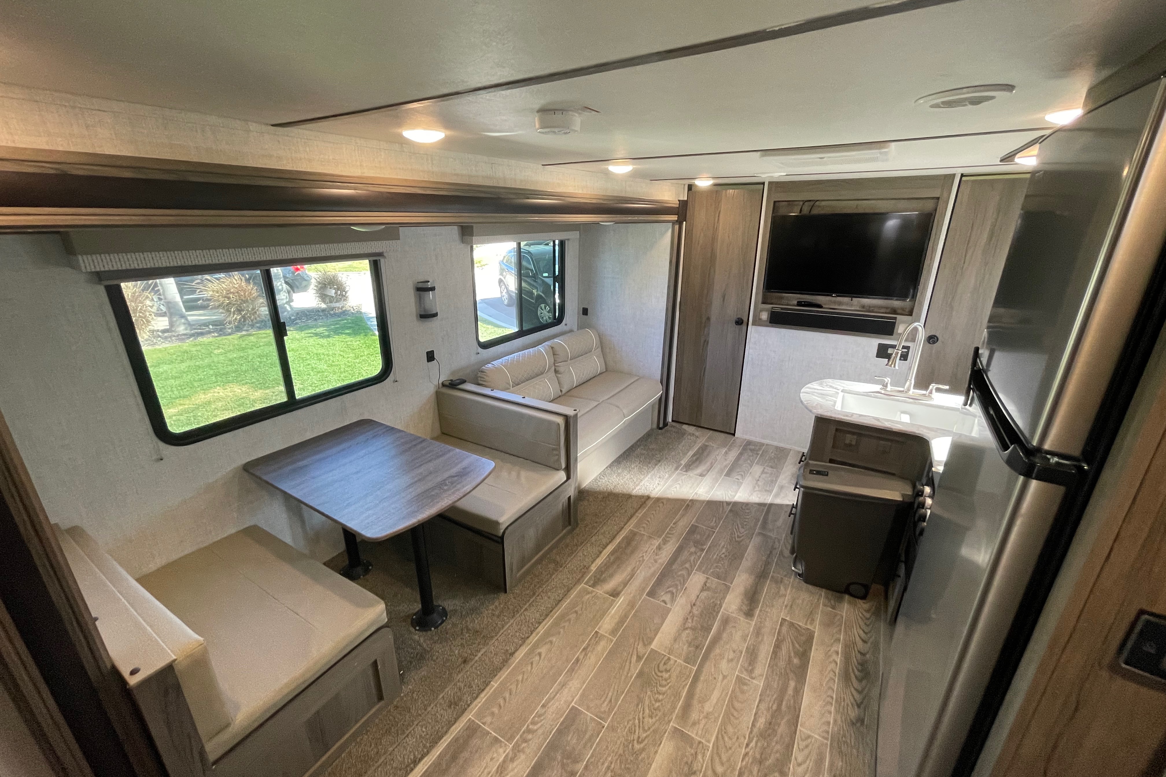 2021 Gulf Stream RV Ameri-Lite 268BH - Bunkhouse & 50 Gallon water tank