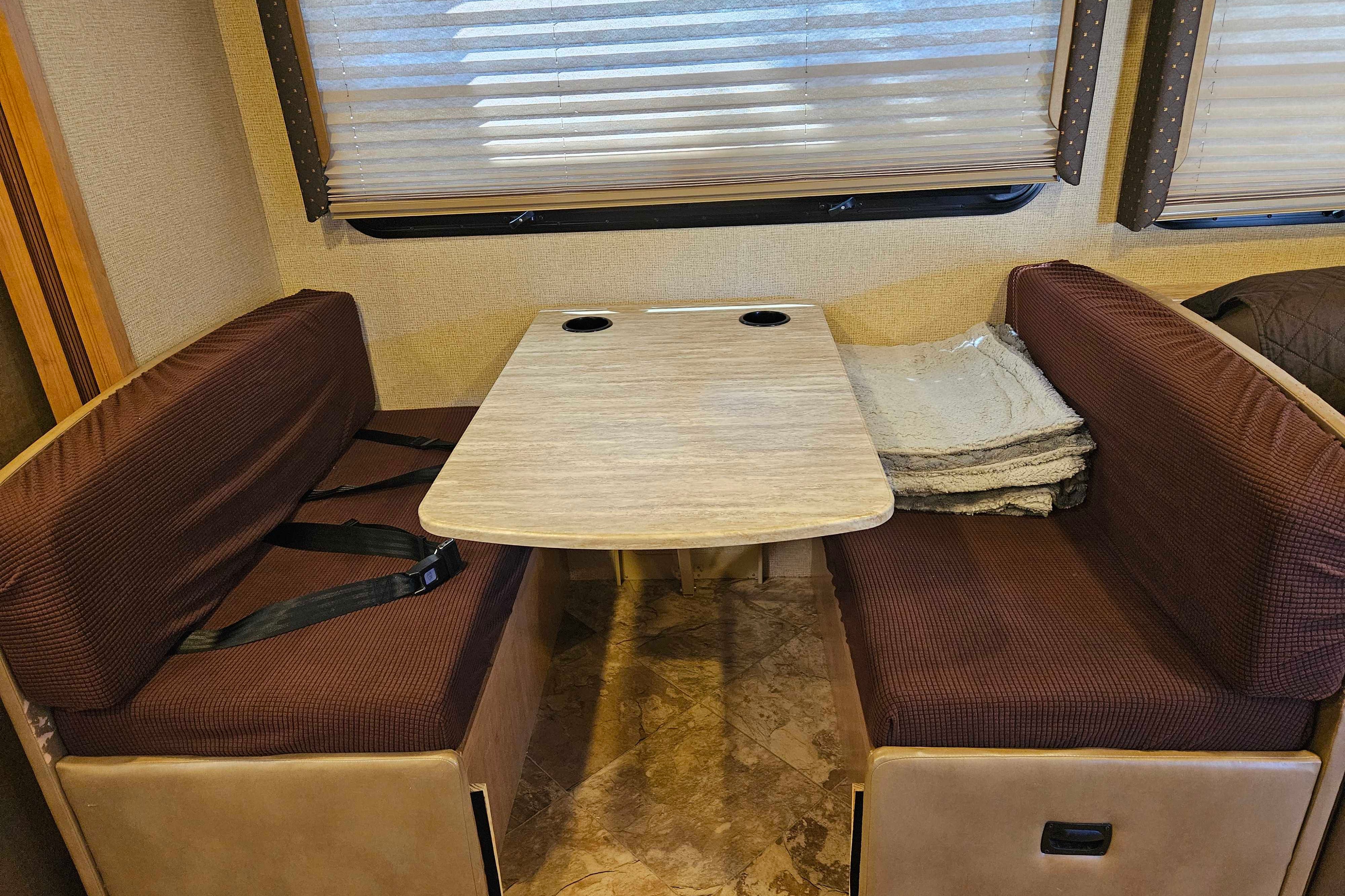 2017 Thor windsport class A 31s