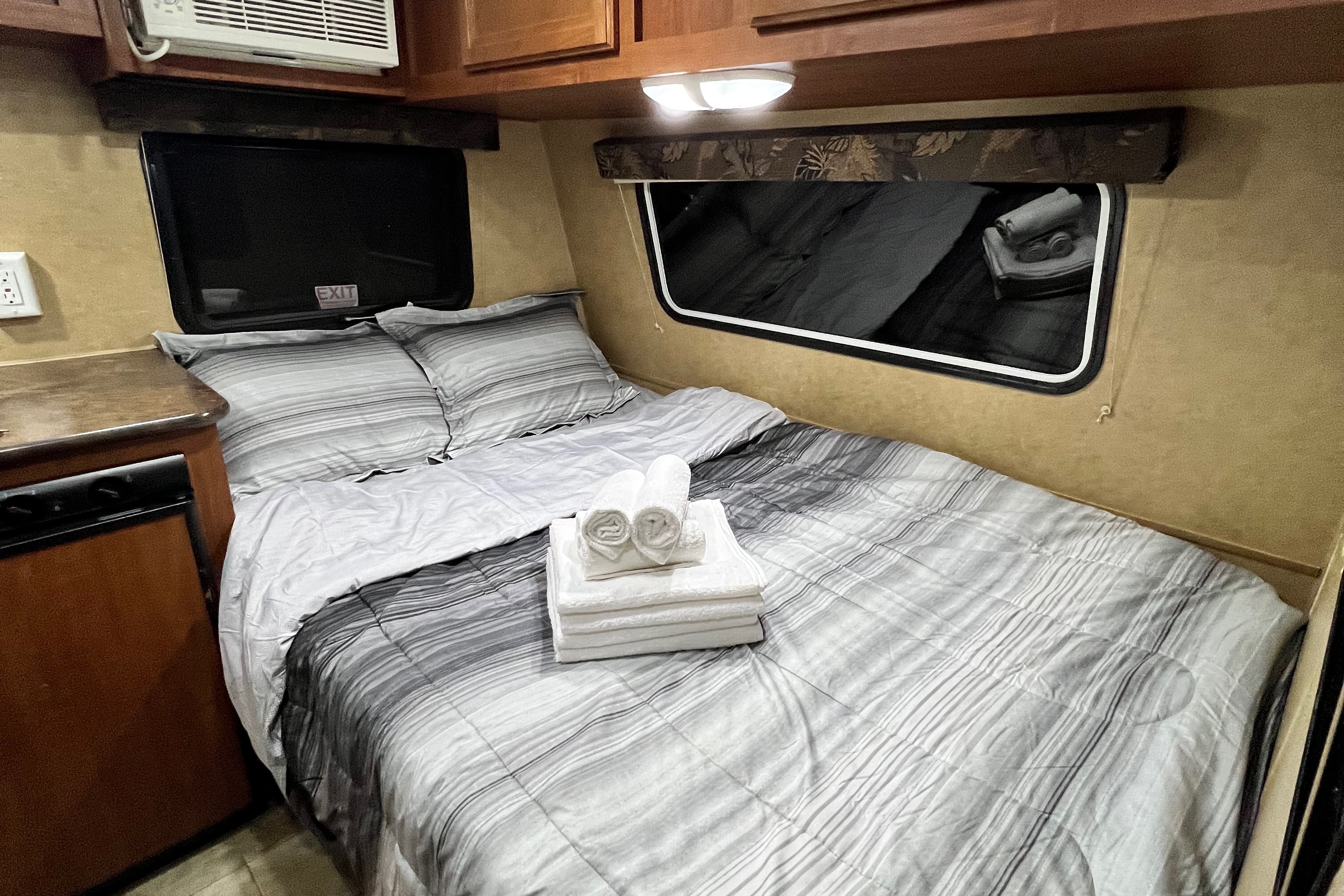 Davids Jayco Jayflight swift slx 154bh Travel Trailer
