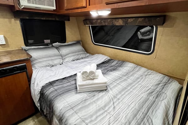 Davids Jayco Jayflight swift slx 154bh Travel Trailer