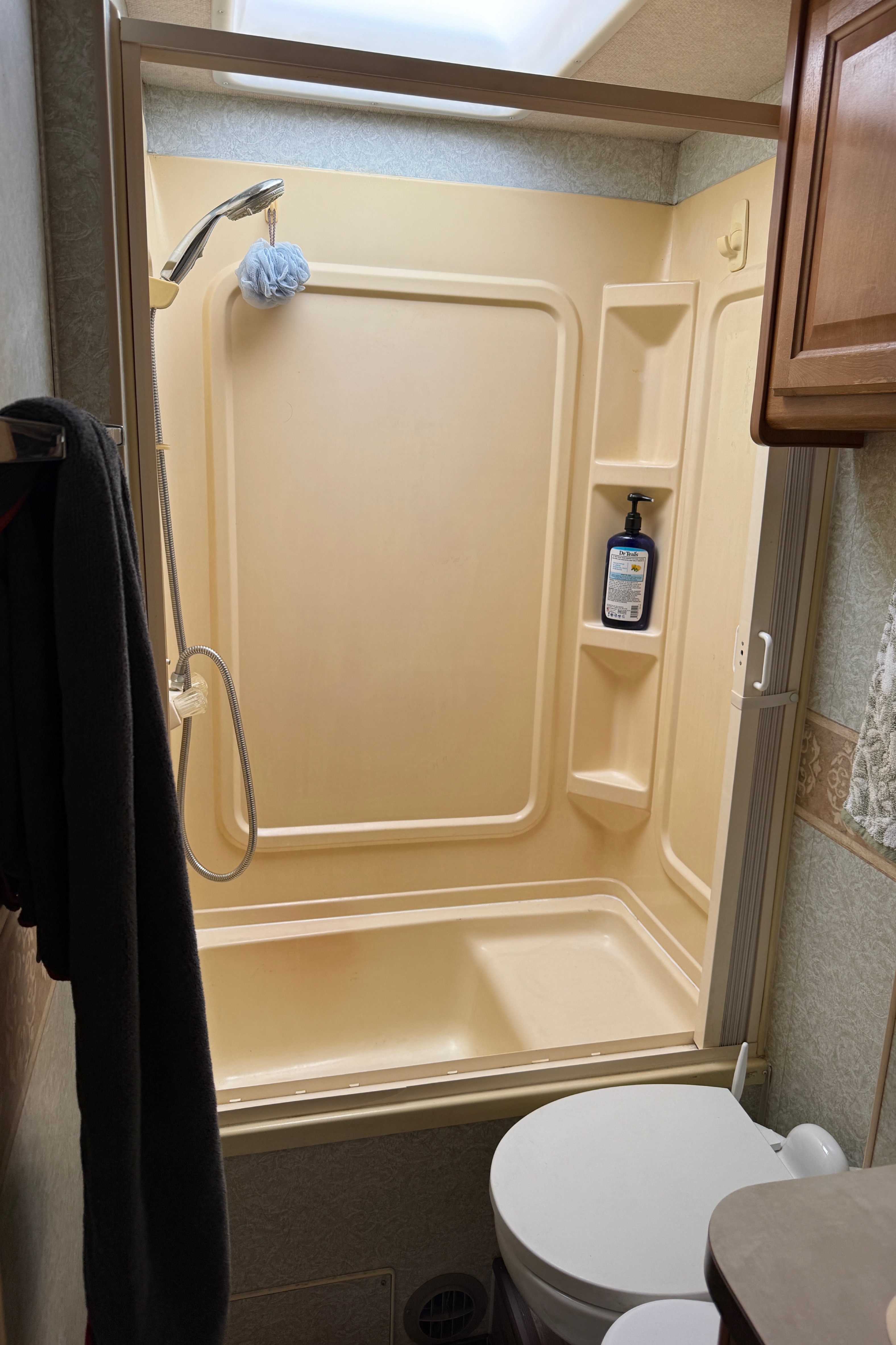 2004 Fleetwood Jamboree 24D | Easy Adventure RV | Sleeps 5-6